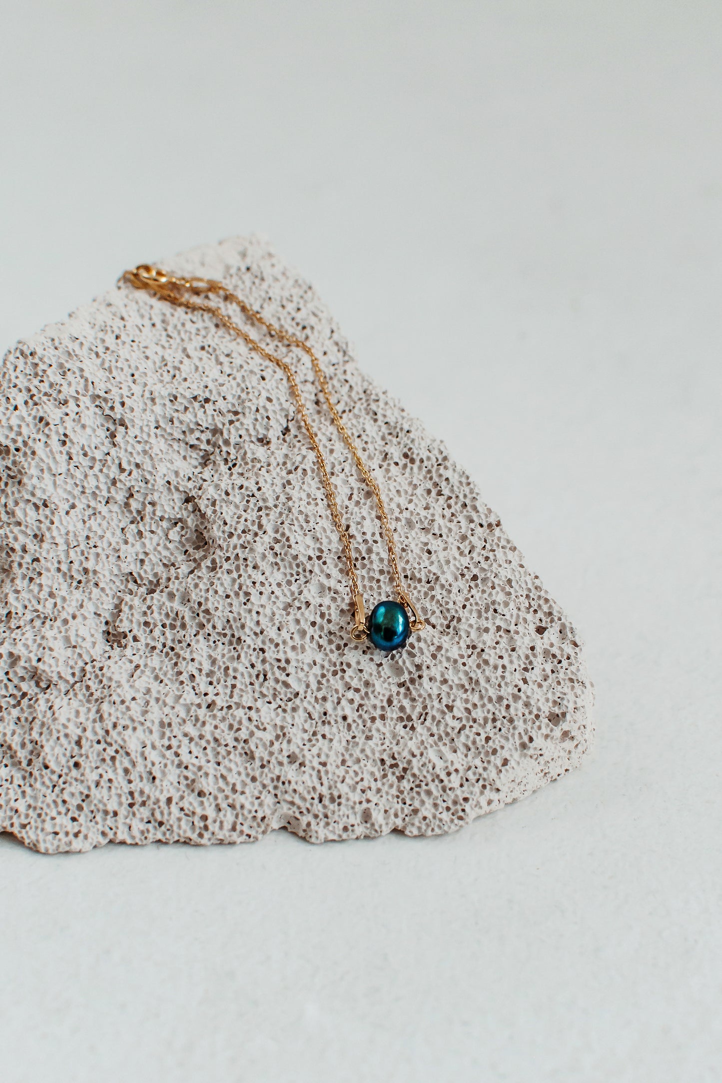 "TIMELESS" APYRANKĖ 0032