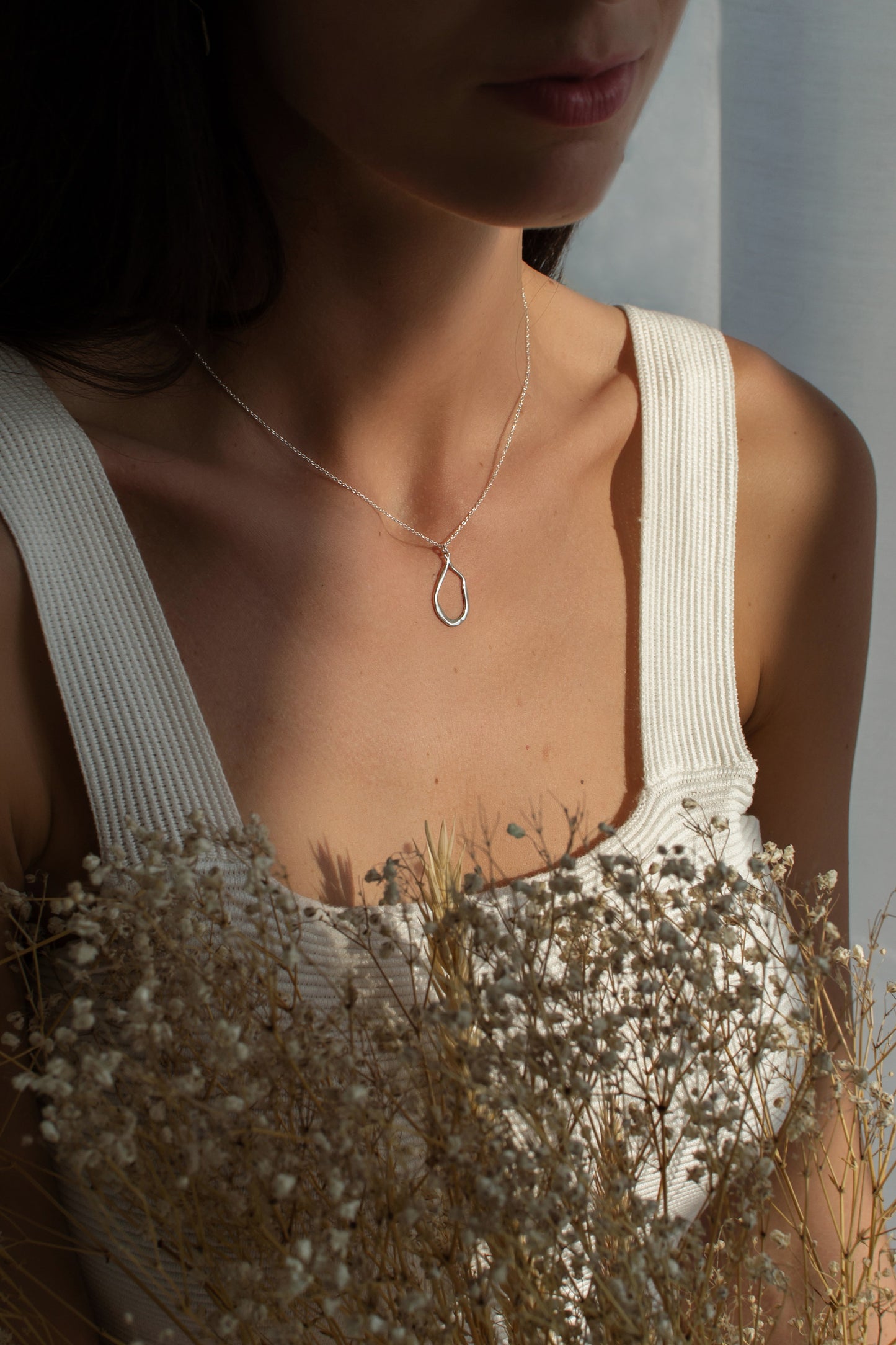 "MELODY OF SHAPE" KAKLO PAPUOŠALAS 0016